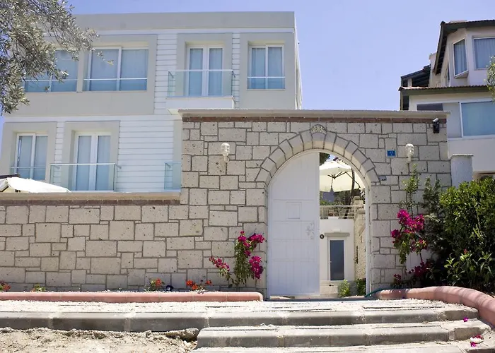 Готель Lara Ilica 2*