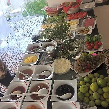 Lara Ilica Hotel Cesme