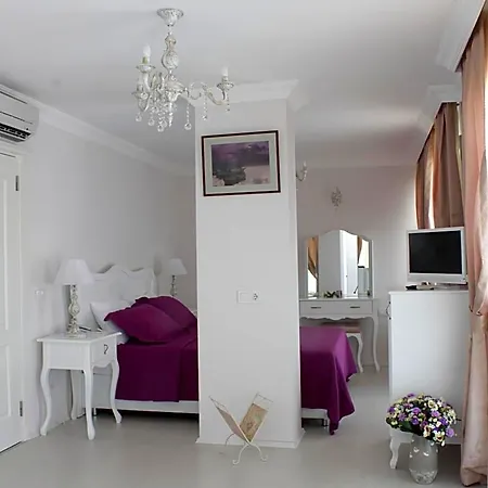 Lara Ilica 2* Cesme